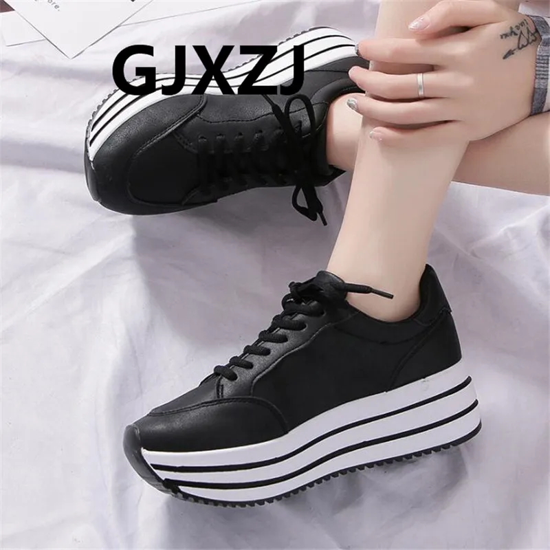 

Outdoor soft bottom breathable comfort 2019 spot generation hair casual female Korean version thick bottom old white shoes
