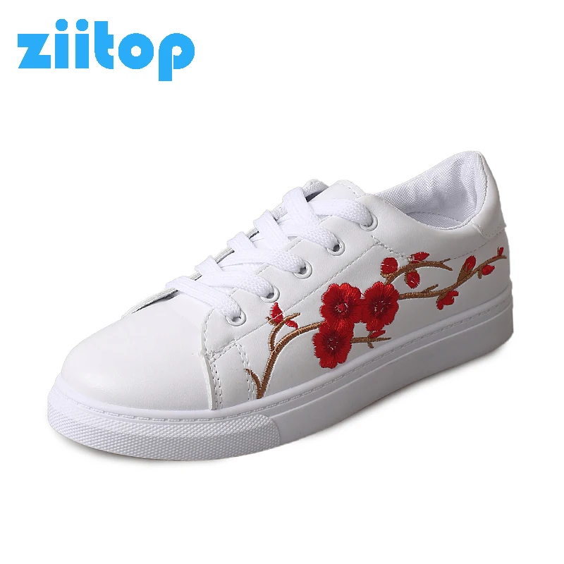 Prix pour 2017 Nouvelle femme Planche À Roulettes chaussures D'été respirant Sneakers pour femmes Super Léger Brodé sport femmes chaussures zapatos mujer Prix pour 2017 Nouvelle femme Planche À Roulettes chaussures D'été respirant Sneakers pour femmes Super Léger Brodé sport femmes chaussures zapatos mujer