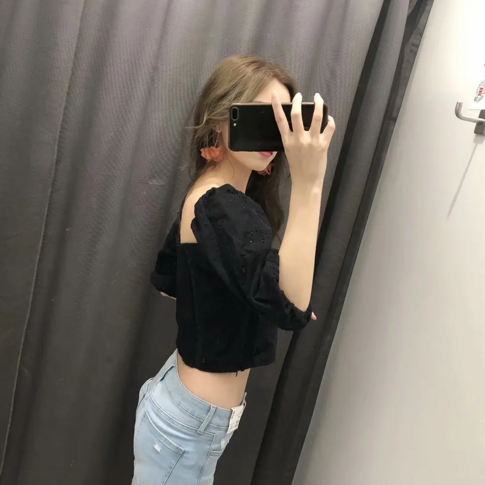  (4)