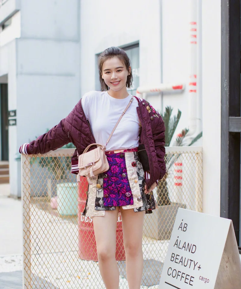 

2019 Chundili Bama Pure Star Regular Pattern Irregular Pattern High-waist Crystal and Half-skirt Fashion Skirts Women