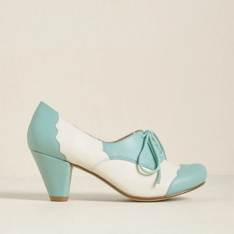 white_and_blue_lace-up_heels_cone_heels_vintage_shoes_1_