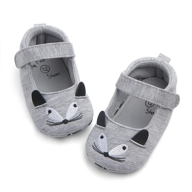 Для новорожденных для маленьких девочек мягкой кроватки обувь против скольжения коляска Prewalker сандалии