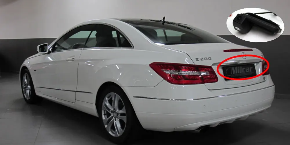 2013-Mercedes-Benz-C250-rear-passengers-side-view