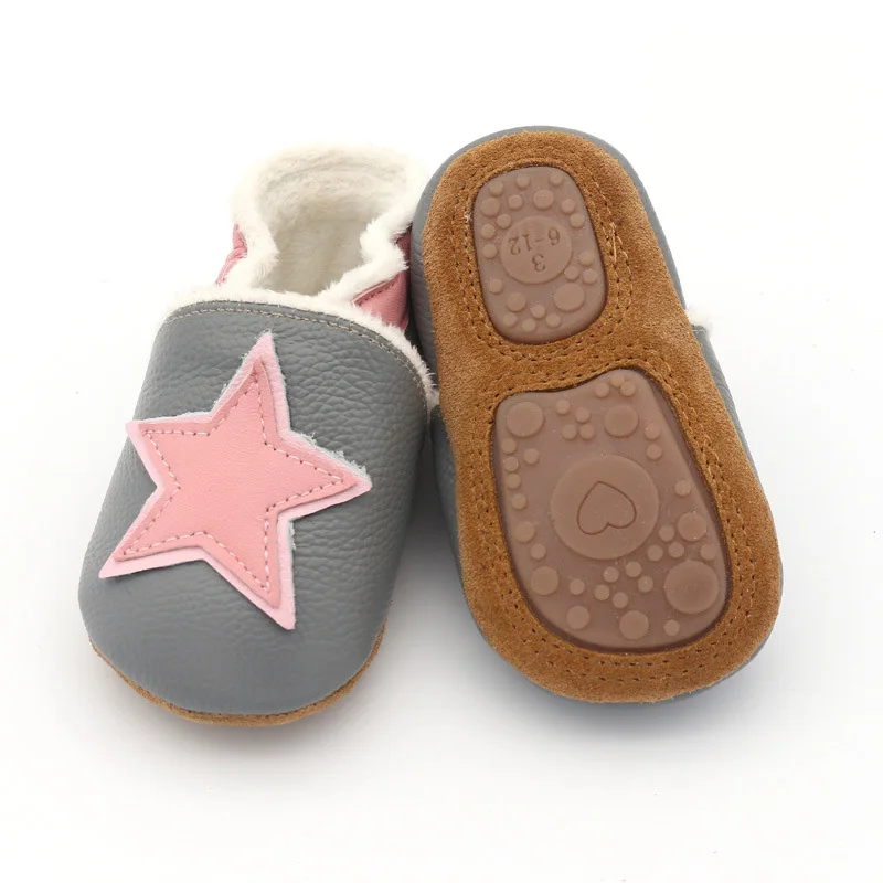 Новая зимняя детская обувь с плюшевой подкладкой; детские мокасины из натуральной кожи; нескользящая обувь для маленьких мальчиков; 3 цвета