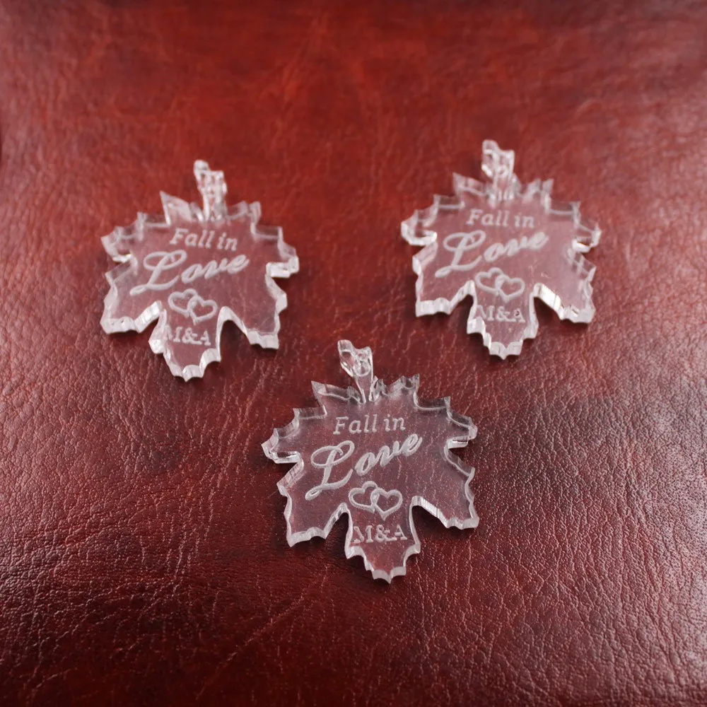 50 pcs Customized crystal Maple Leaf Personalized mr mrs name  Initials Wedding souvenirs Table Decoration Centerpieces Favors
