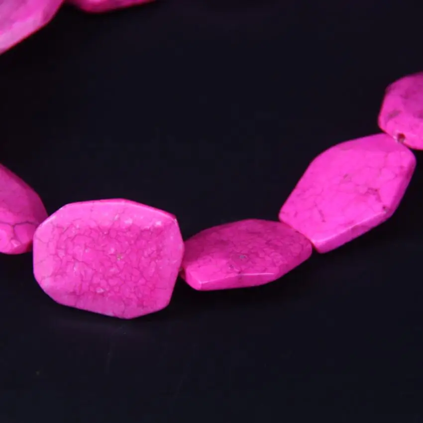 11-13pcs/strand Fushcia Turquoises Faceted Howlite Slab Bead Pendant,Cut Magnesite Stone Slice Nugget Loose Beads Jewelry Making