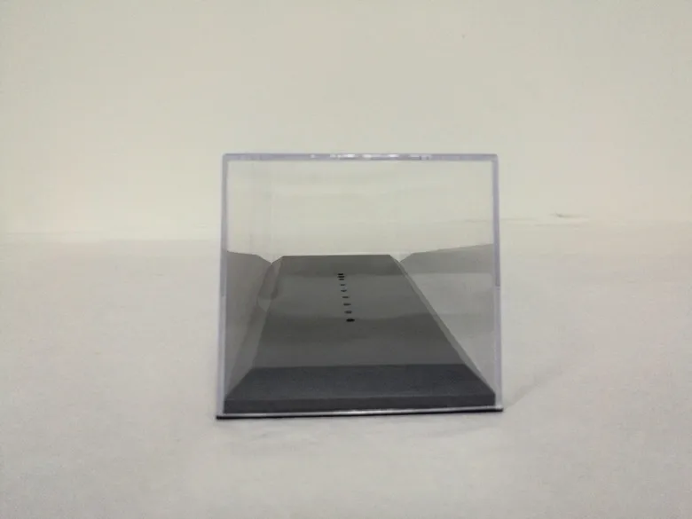 1:43 модельная коробка акриловая Органическая стеклянная прозрачная коробка с окошком для демонстрации модели 18X7,8X7 cm