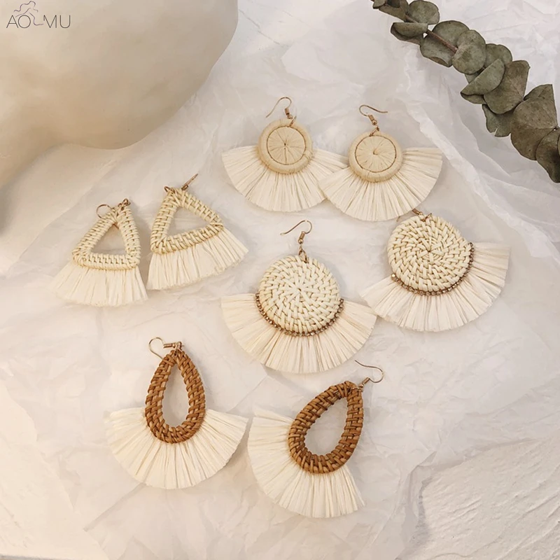 

AOMU Boho Handmade Wooden Straw Weave Rattan Vine Geometric Waterdrop Circle Triangle Fan Tassel Drop Earrings For Women Beach