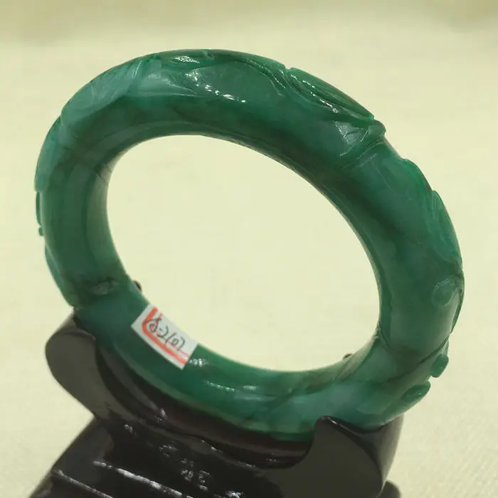 

A-2107 Chinese Hand-carved Emerald Green Jadeite Jade Gems Bangle Bracelet 58mm 28% 10.13