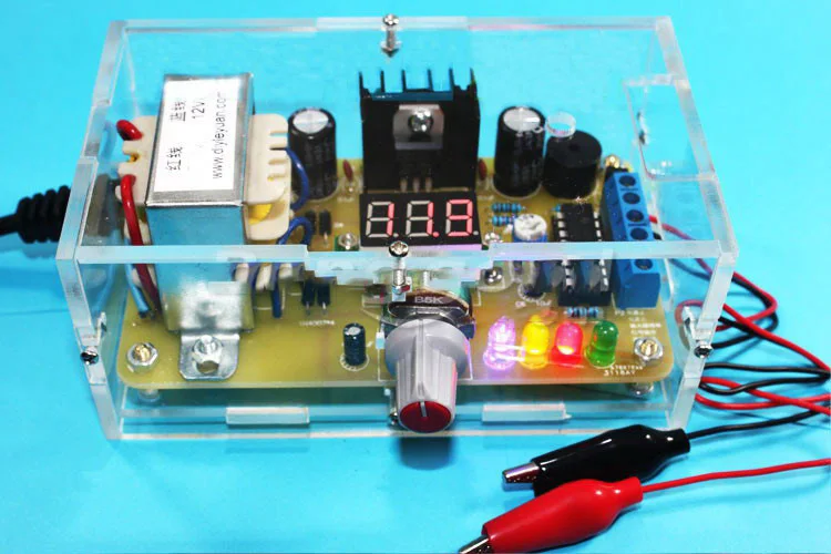 С фабрики ЕС 220 В DIY LM317 Регулируемое напряжение питания доска обучающий комплект с чехлом