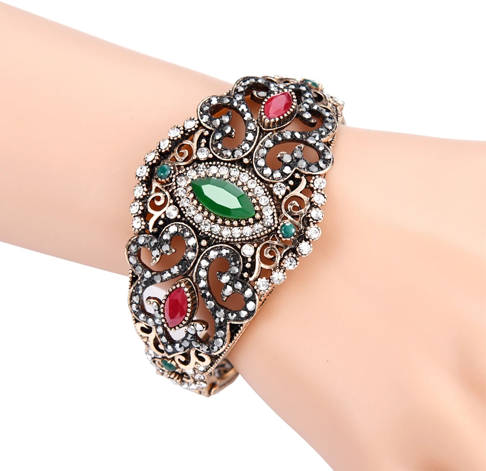 retro-cuff-bangle-for-women_07