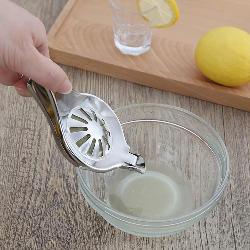 

Manual Lemon Juicer Hand Press Strainer Multifunctional Juicer Lemon Squeezer Aluminum Alloy Fresh Juice Tools