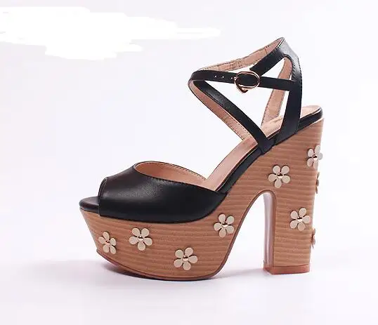

New Hot Selling Flower Decorations Platform Sandal for Woman 2018 Summer Peep Toe Cross-tie Thick Heels Shoes Dress Sandal