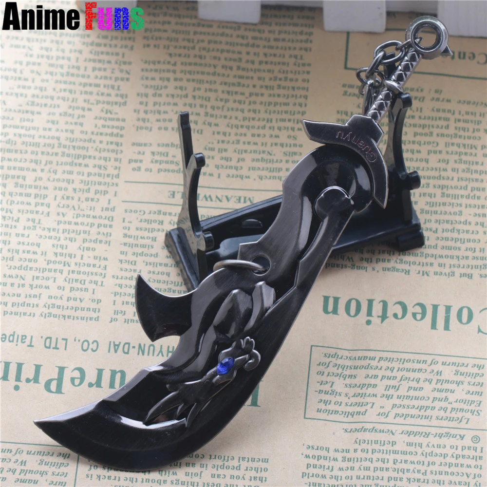 

17cm Game League Of Legends The Barbarian King Guan Yu Tryndamere Weapon Keyring LOL Sword Model Pendant Keychain Charm Gift