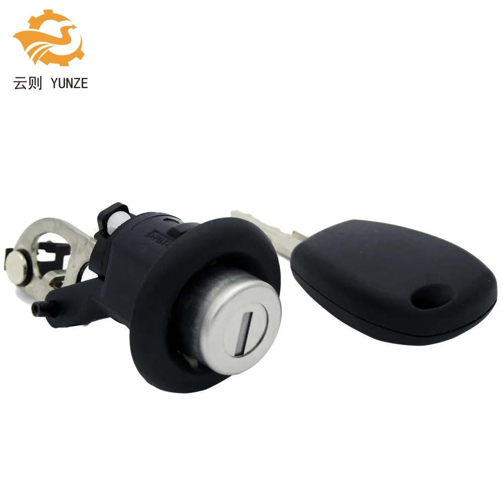 Кнопка багажника сандеро. Кнопка багажника sandero 2. Кнопка багажника сандеро. Замок багажника renault logan 1. Кнопка багажника сандеро.