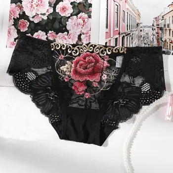 

Female Temptation Thin Lace Embroidered Transparent Briefs Perspective Comfortable Underwear