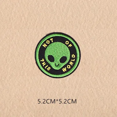 1pcs Space Universe UFO parches Embroidered Iron on Patches for Clothing DIY Motif Stripes Clothes Stickers The aliens Badges - Цвет: XY08A