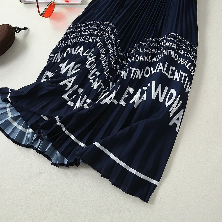 Karalla/Новинка года; летнее драпированное платье в винтажном стиле с короткими рукавами и отложным воротником и надписью; L0156