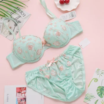 

Hot Sale Sexy Lace Women Straps Bra Underwear Set Embroidery Elegant Brassiere Sexy Hollow Out Bralette Push Up 7296