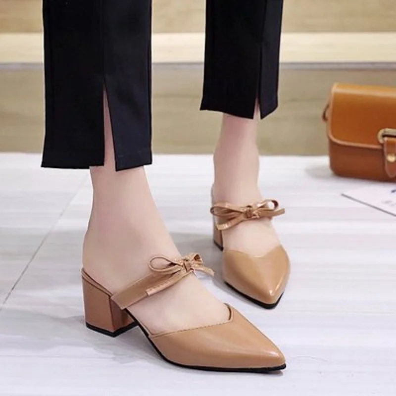 

Korean version of the pointed shallow mouth sandals 2019 new fashion sandals and slippers high heel half slippers