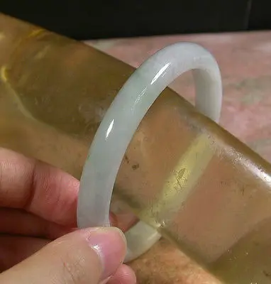 

0276 Certified Light Green Natural A JADE Jadeite Bangle Bracelet