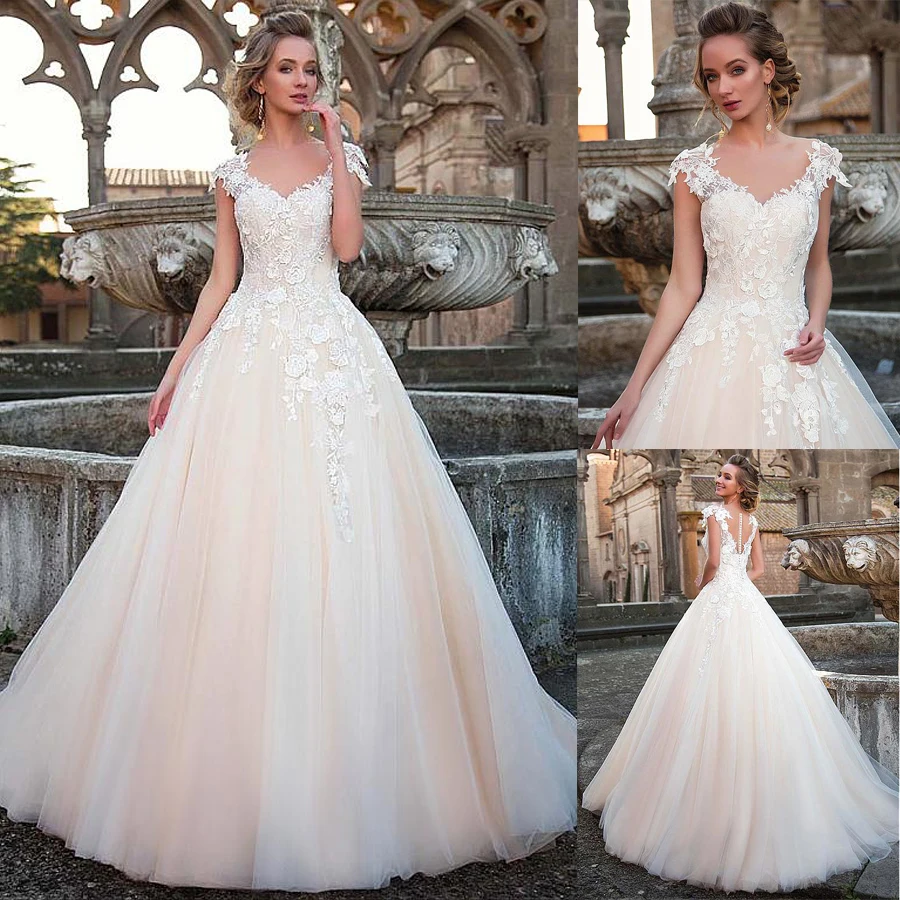 Fashionable Tulle V Neck Neckline Natural Waistline A Line Wedding