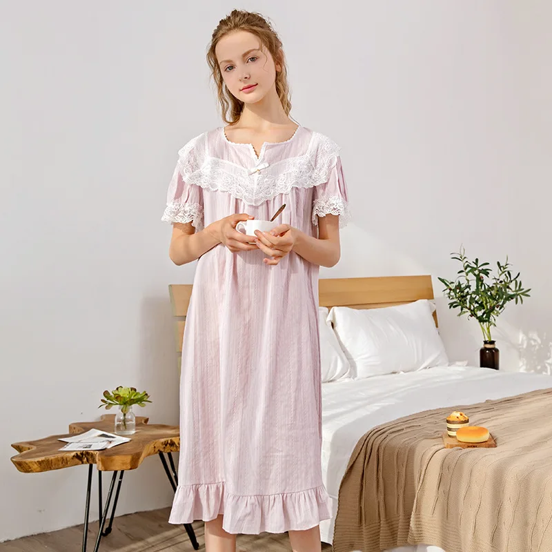 2018 New Stylish and Comfortable Sweet Nightdress Princess Lace