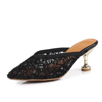 

Fashion lace 2019 spring and summer new with a cat with size code 30-43 pointed toe sandals