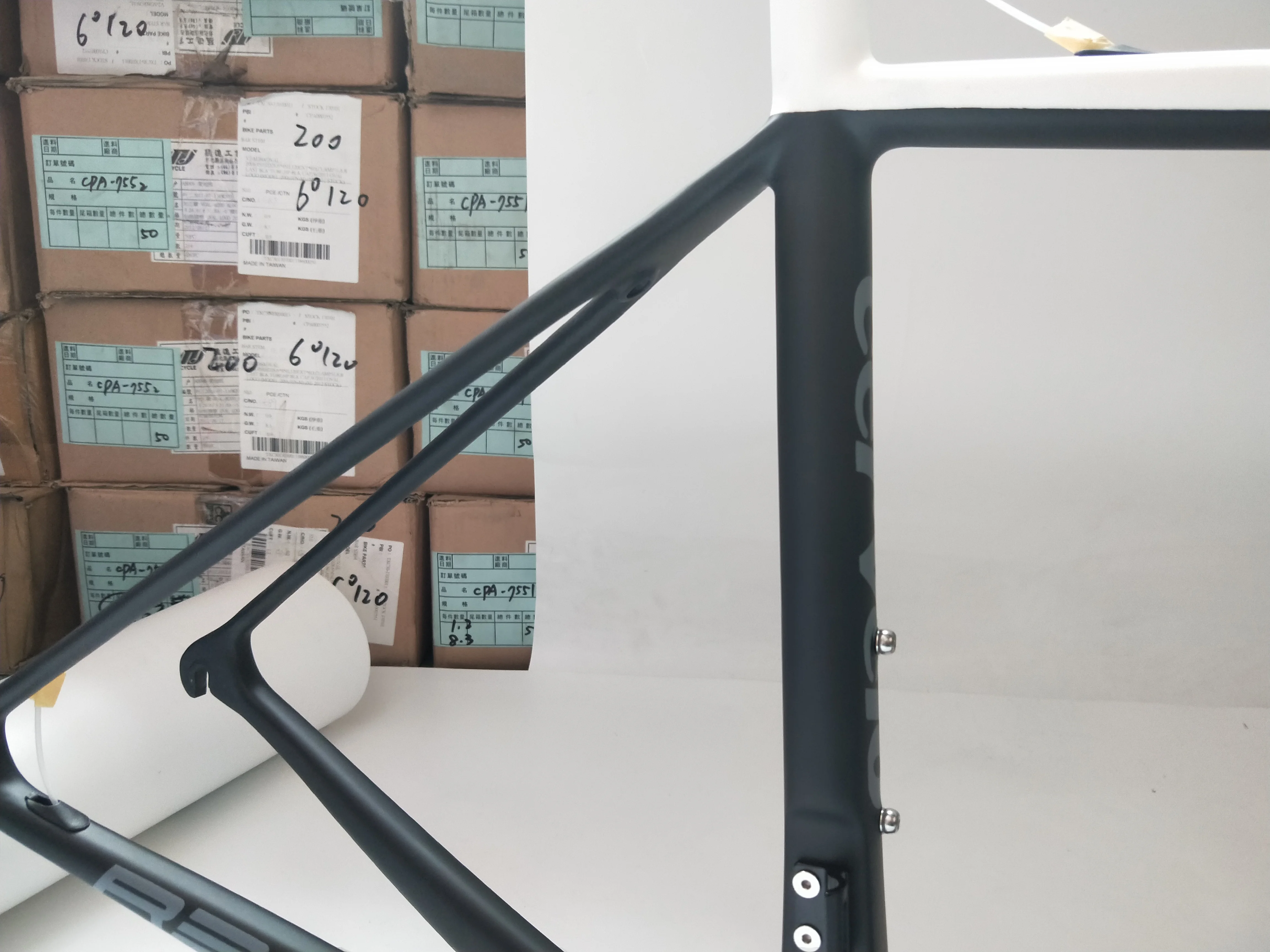 Best R3 Full Carbon UD Clear Coating 700C Road Bike UD Clear Frame Fork 1