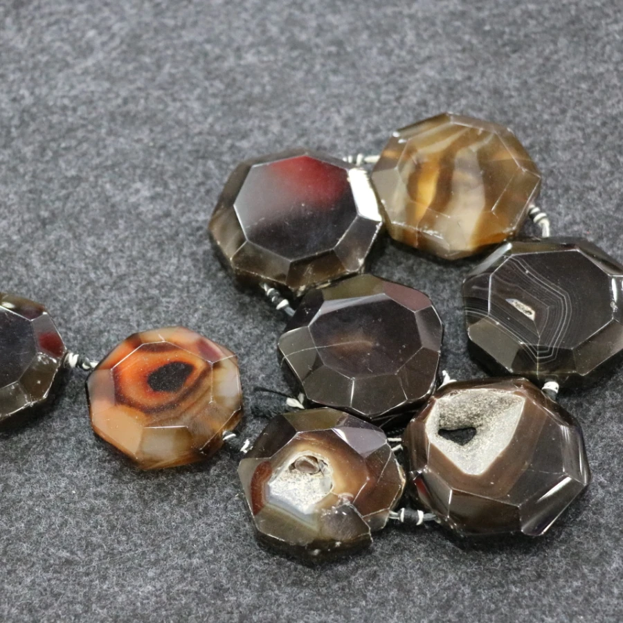 

1 Strand Large Stone Druzy Faceted Slab Beads Necklace, Brown Connector,Top Drilled Charms ,Raw Graduated Slice Pendants