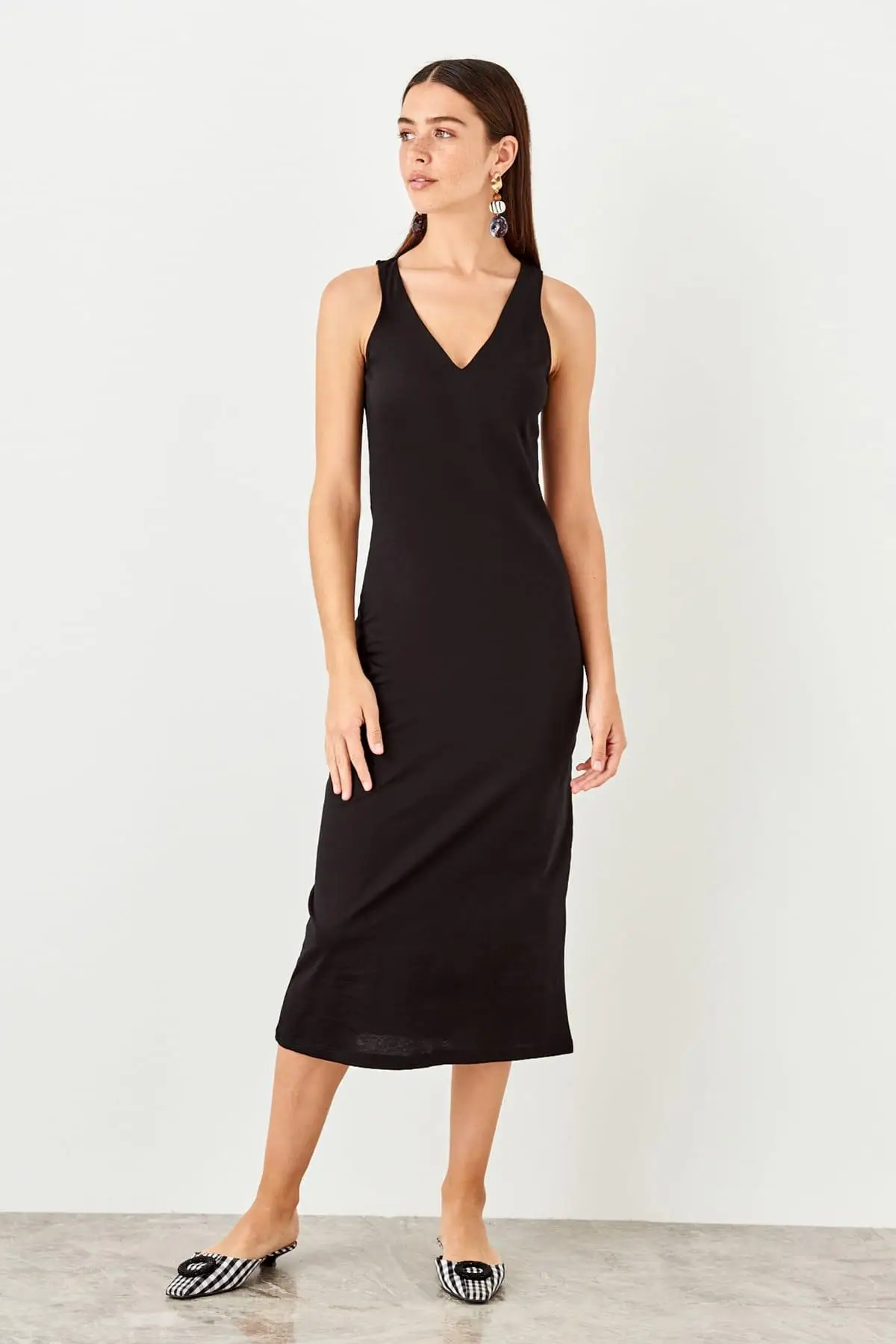

Trendyol Black V Collar Knitted Dress TWOSS19EL0035