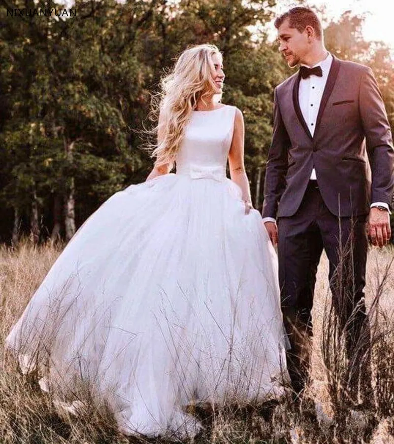 

2019 Simple Tulle A-Line Wedding Dress Sexy Backless Sweep Train Vestido De Noiva Satin Bow Sashes Boho Wedding Dresses