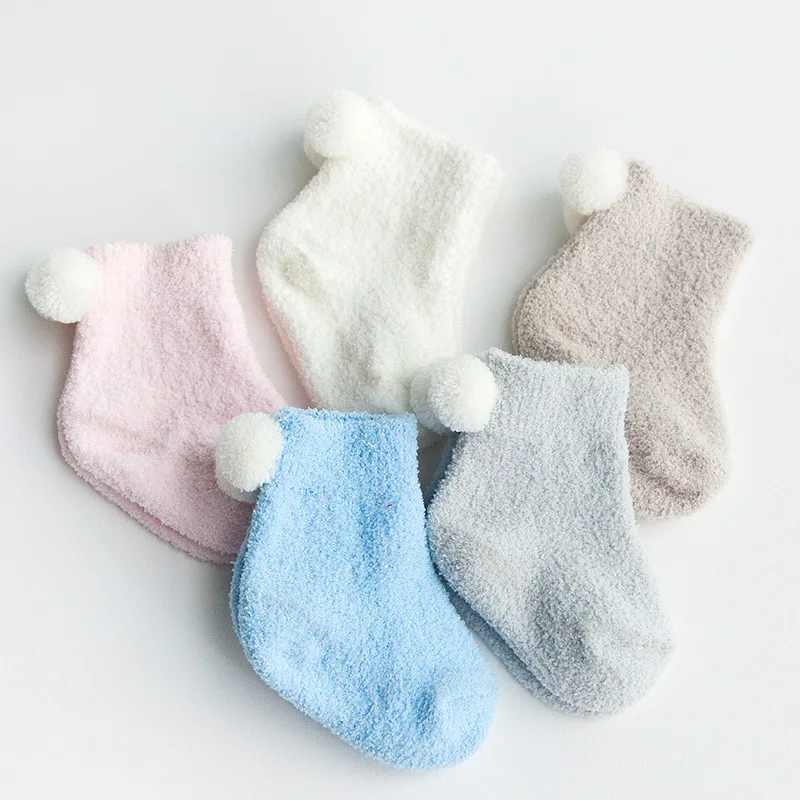 3Pairs Thick Warm Baby Socks Autumn and Winter New 0-1-3 Year Baby Solid Color Coral Velvet Ball Newborn Toddler Floor Socks
