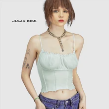 Женская укороченная майка с оборкой