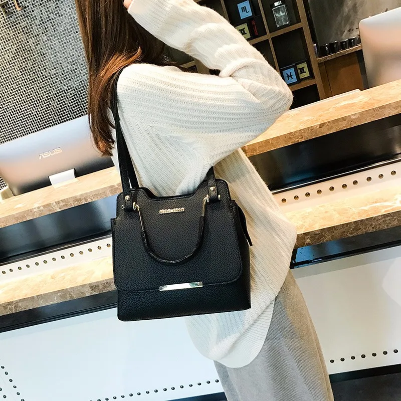 

Casual Women Soft Pu Leather Handbag Female Shoulder Bag Messenger Bag Larger Size Winter Women Bag