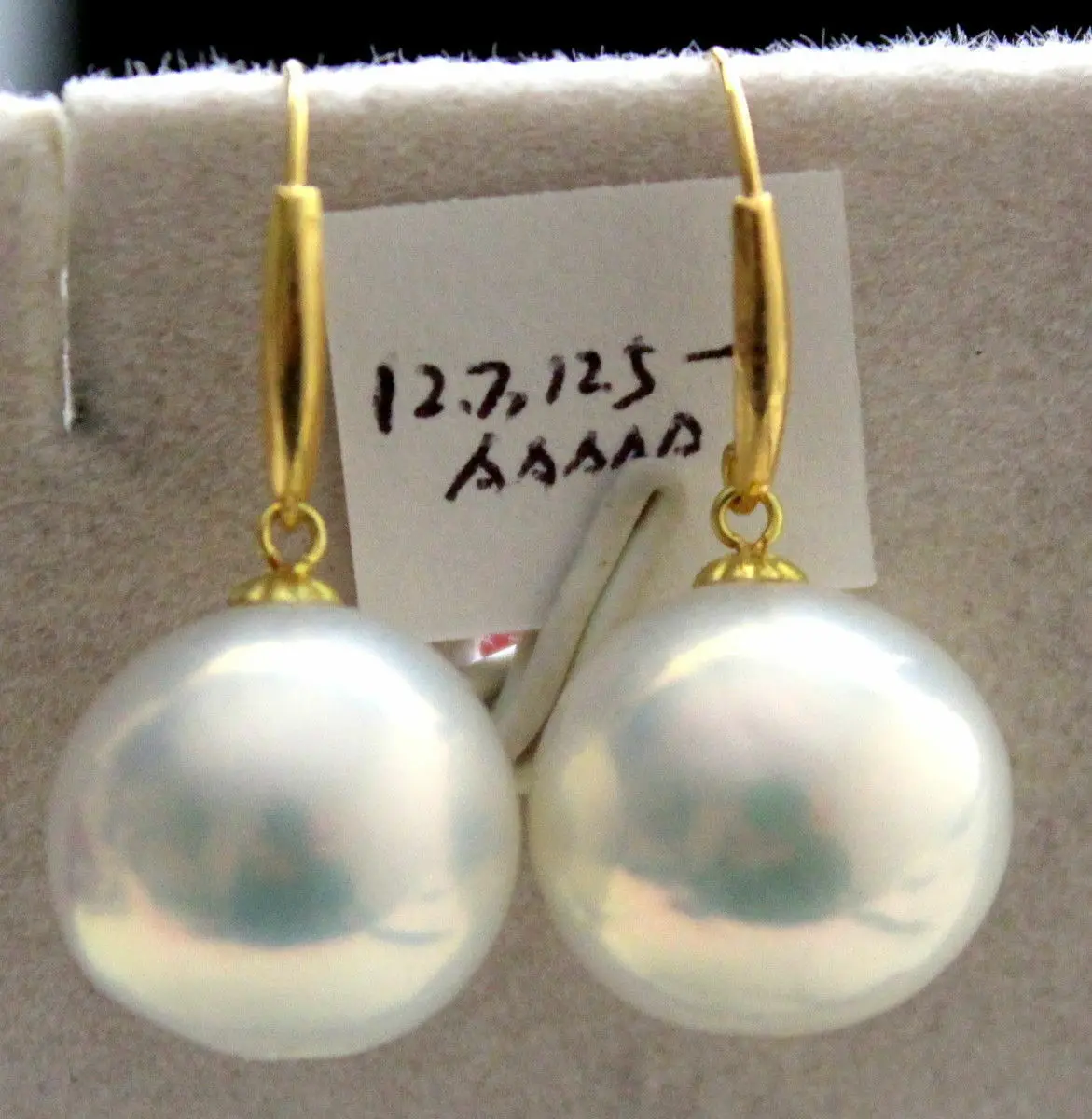 

10-11mm south sea round dangle white pearl earring 18k gold