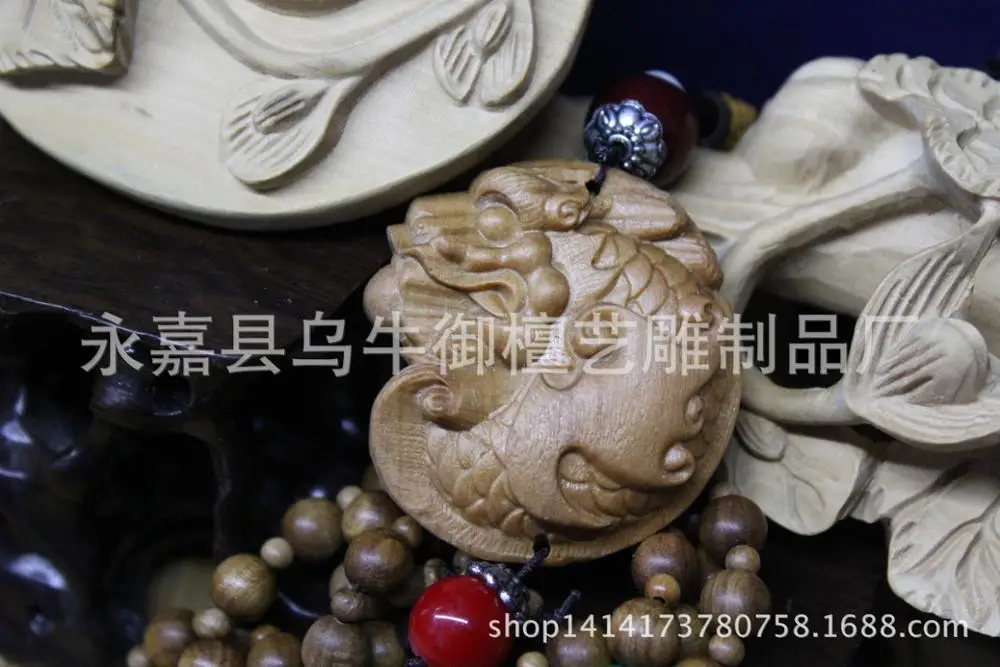 

Старая южноавстралийская сандаловая подвеска Zhaocai с изящной резьбой, ручная работа, талисман, подвеска для домашнего интерьера