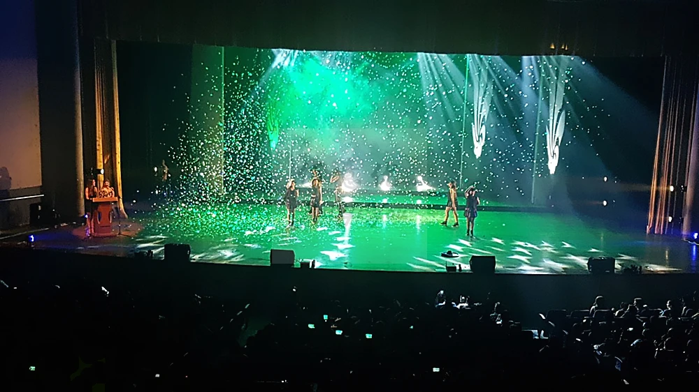 Co2 Confetti04