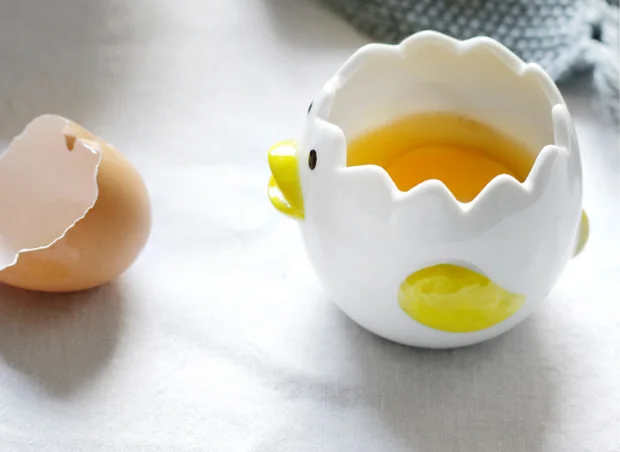 Милый керамический разделитель яиц для домашнего использования, кухонный необходимый автоматический фильтр, инструмент для выпечки яиц, кухонные принадлежности ZL002