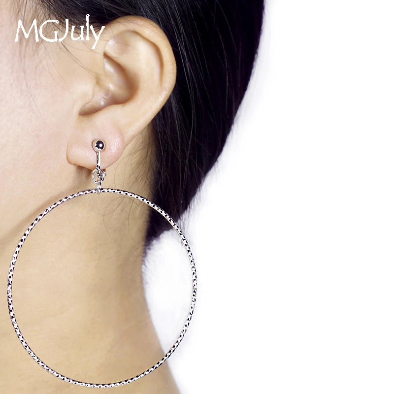 

Big Circle Earrings For Women Geometric Metal Round Clip On Earring Without Piercing Minimalist Non Pierced Earrings CE008