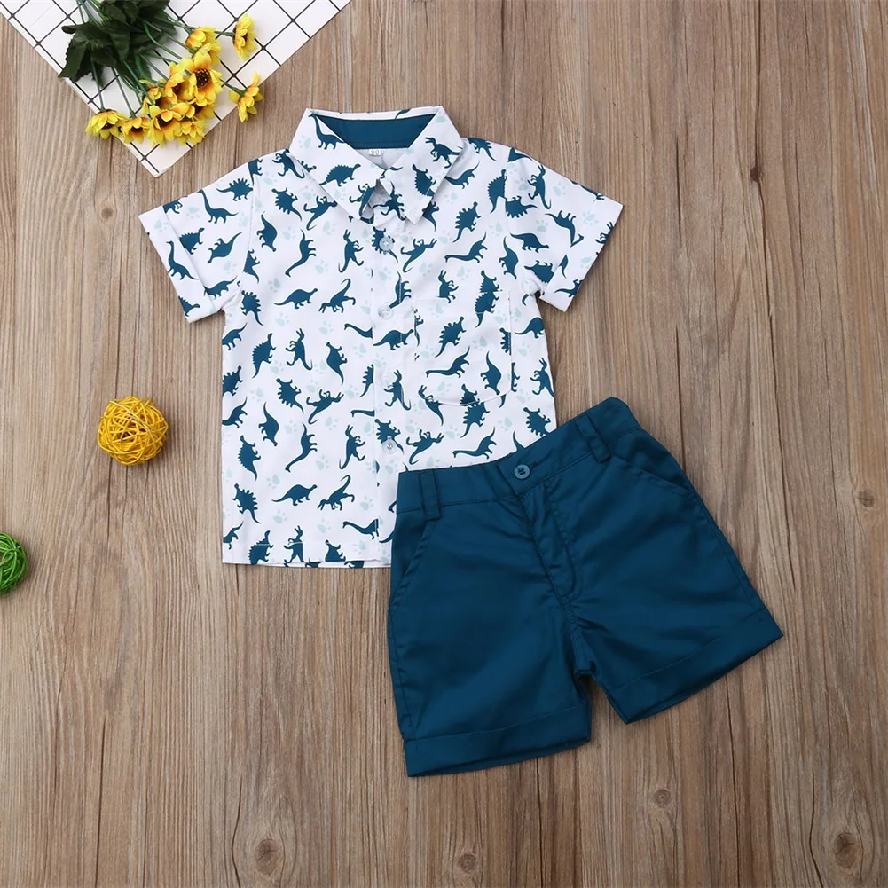 Комплект летней одежды для маленьких мальчиков, рубашка с короткими рукавами и динозаврами Топы+ синие шорты, комплект одежды, От 1 до 6 лет