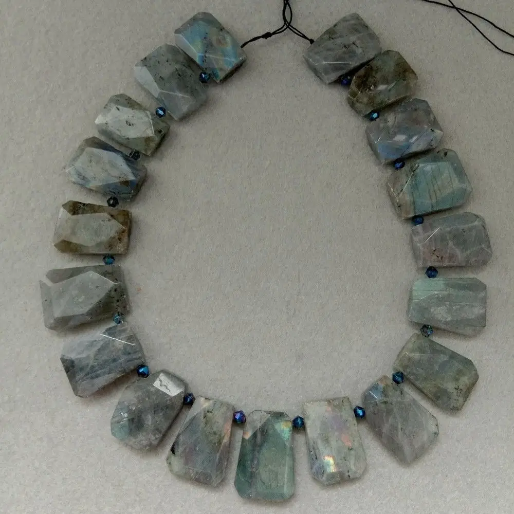 

8SE11249 Labradorite Large Chunky Faceted Beads Top Side Drilled 15" Strand