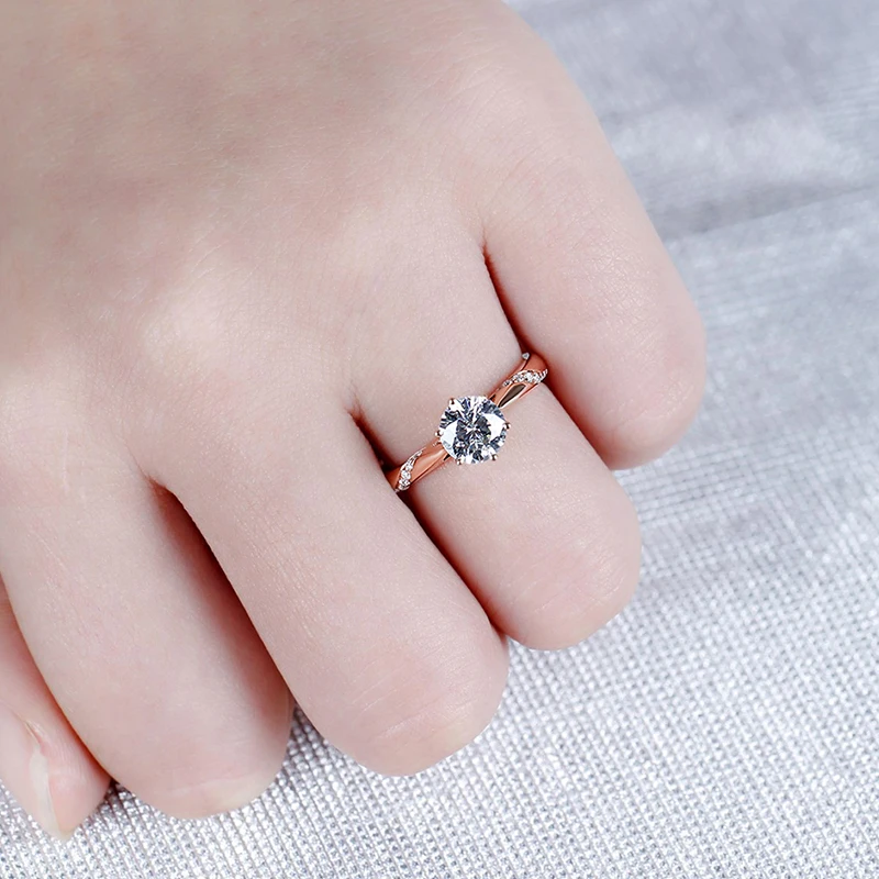 rose gold moissanite emgagement ring (5)