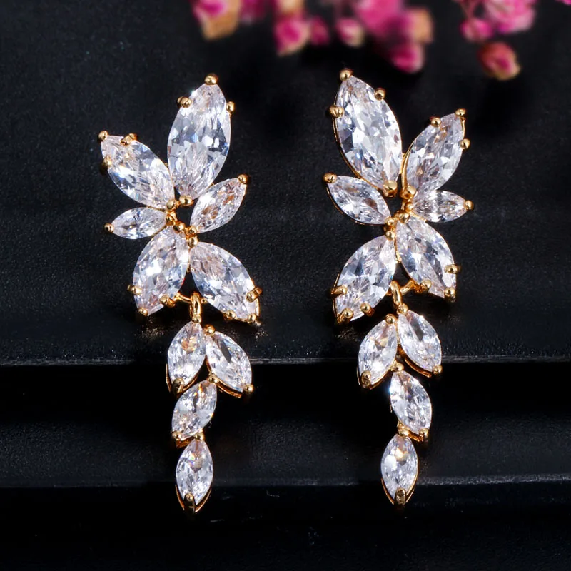 yellow gold color