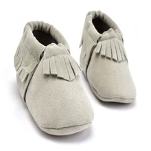 Бахрома на мягкой подошве нескользящая обувь для колыбельки новые из искусственной замши с кисточками; обувь для новорожденных; для детей 0-18 м