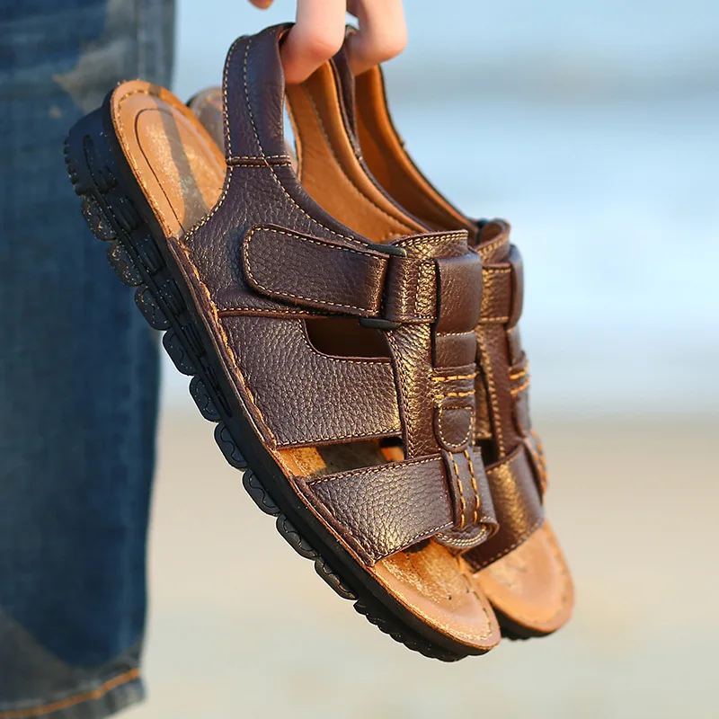 

2019 simple and comfortable breathable non-slip leather men's sandals high quality leather fabric hollow men's cool leather shoe