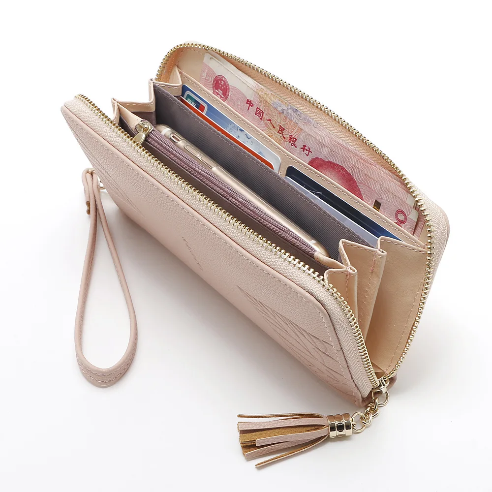 8296638647_2089076473