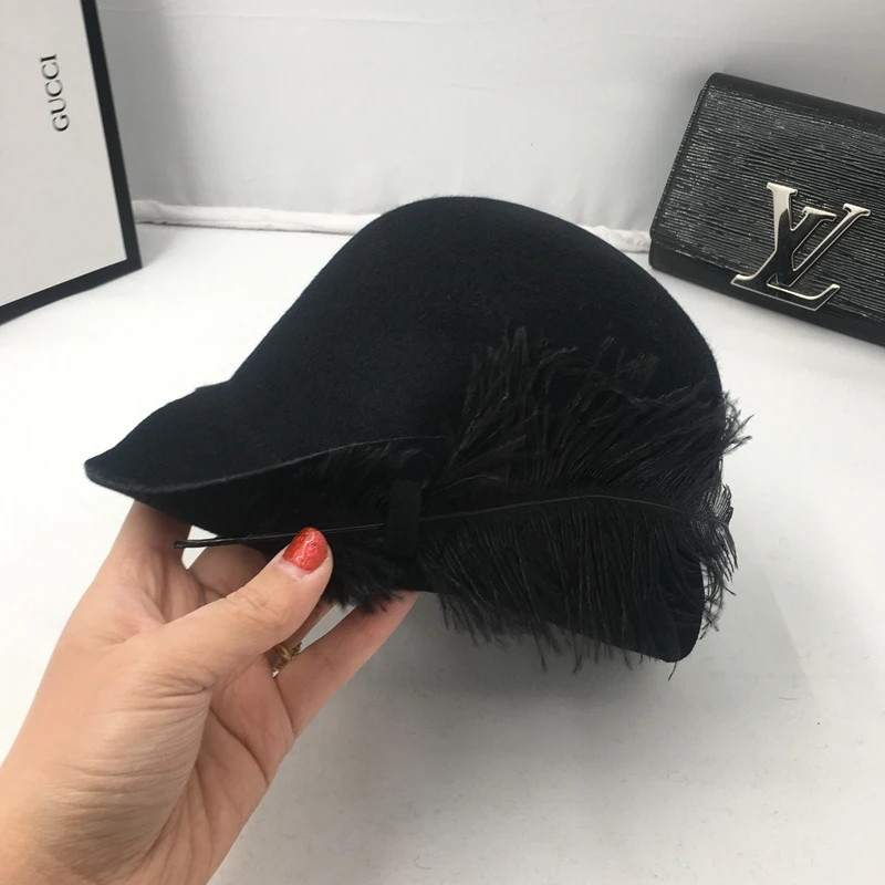 Модные уникальный бассейна стадии MS шапка шляпа страусиное перо ретро-шляпы Хомбург вечерние ведро шляпы