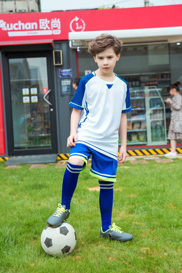 Профессиональная детская обувь для футбола с шипами; дышащие спортивные кроссовки для мальчиков; оригинальная футбольная обувь для мальчиков; детская спортивная обувь