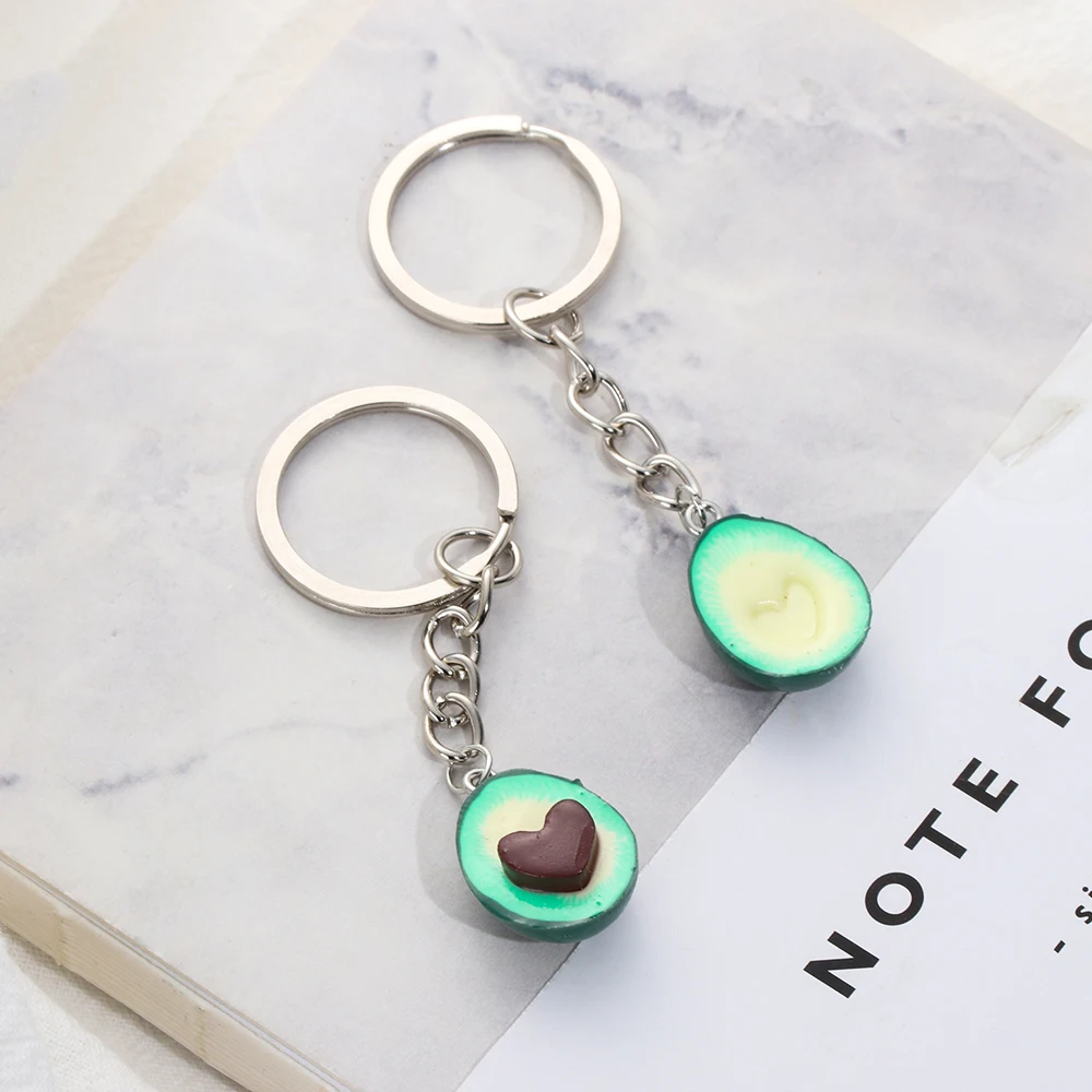 

1Pc New Cute Green Avocado Friendship Keychain Handmade Heart Asymmetric Avocado Keyring Couples Birthday Gift Trinket Chaveiro